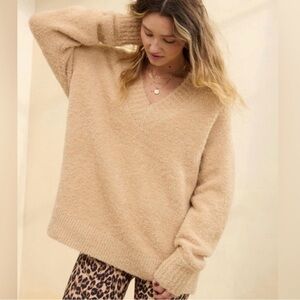 Aerie Soft Beige V-Neck Sweater